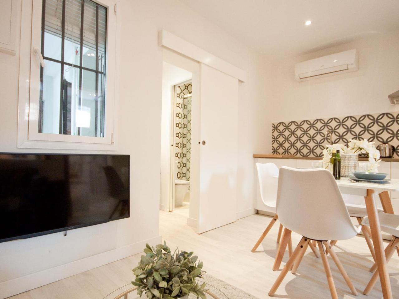 Un Perfecto Refugio En El Centro De Madrid Apartment Luaran gambar